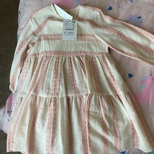 Zara kids dress worn twice . Size 4-5